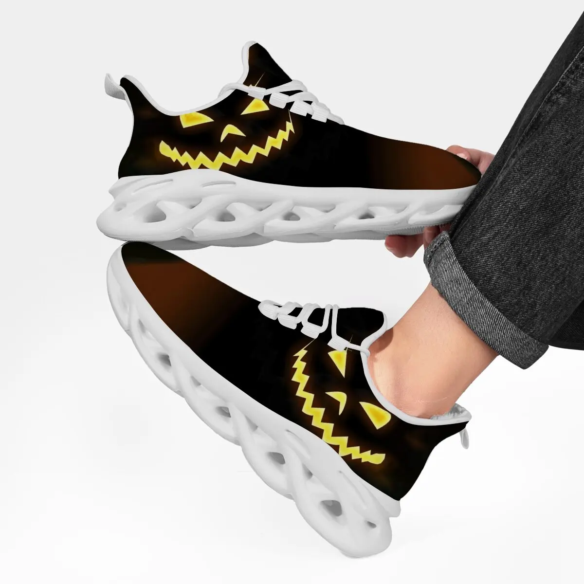 

New Casual Sports Shoes with Large Flat-bottomed Halloween Evil Pumpkin Color-blocking Pattern Design for Parents and Children