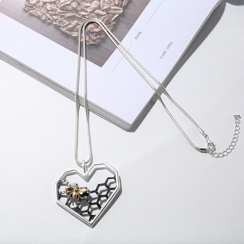 jewelry popular necklace European and American foreign trade retro honeycomb splicing women's long alloy swe