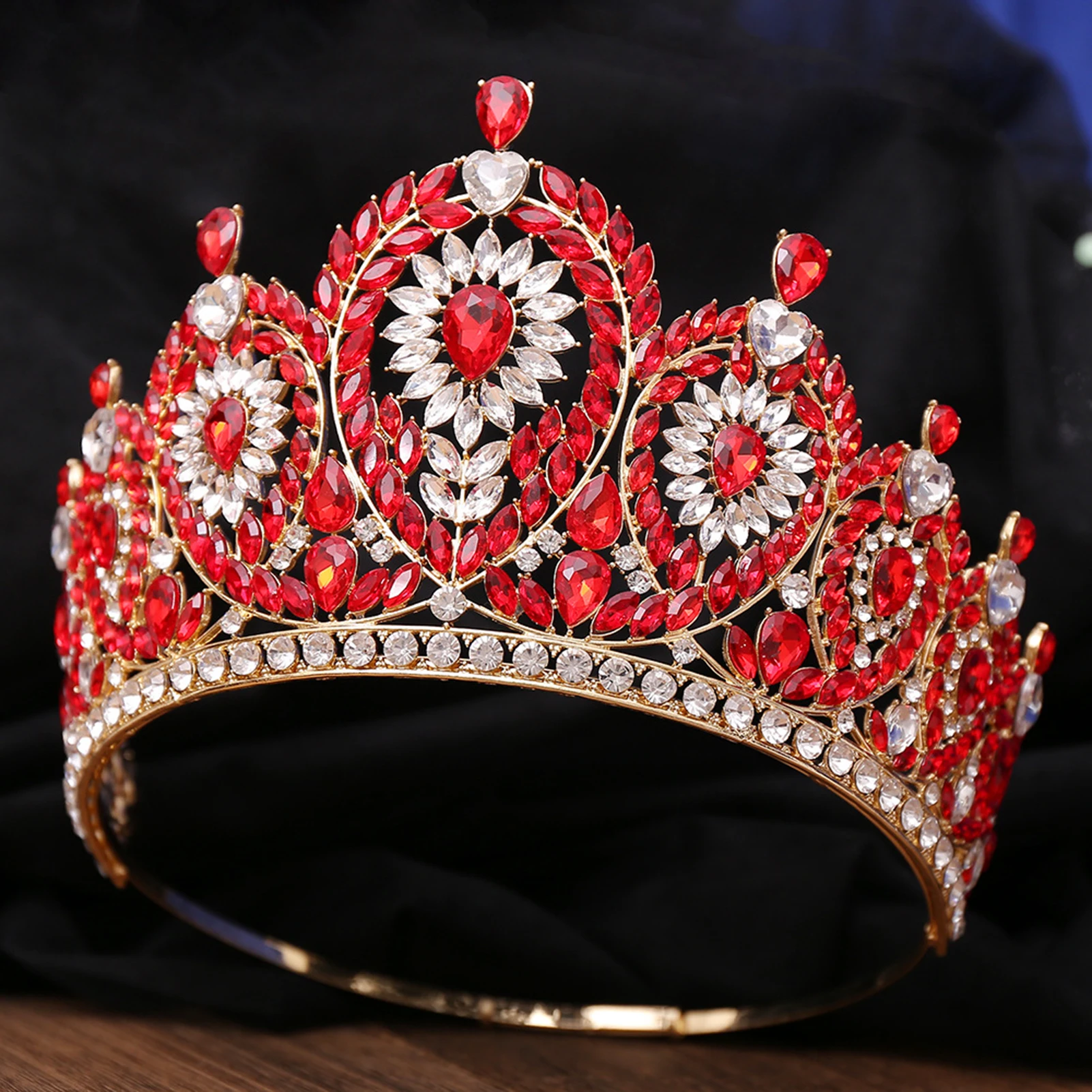 Princess Bride Crown with Rhinestone Sparkly Rhinestones Hair Adjustable Crown for Masquerade Ball Banquet Cosplay