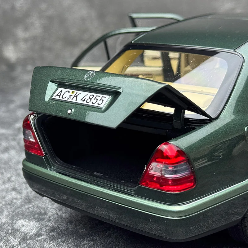 NOREV 1:18C-CLASS 1993 modèle de voiture en alliage de simulation de chariot station, jouet cadeau pour amis, ornement de collection pour adultes.