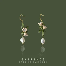 New Freshwater Pearl Asymmetric Lily of the Valley Earrings French Retro Lady Earrings Classic Bestseller Wholesale