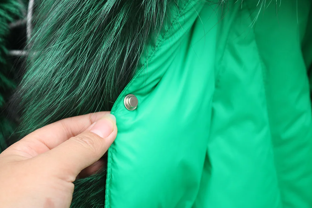 2026 Winter Real Fox Fur Collar White Duck Down Padded Down Jacket Regular Fashion Warm Big Fur Collar Women's Coat