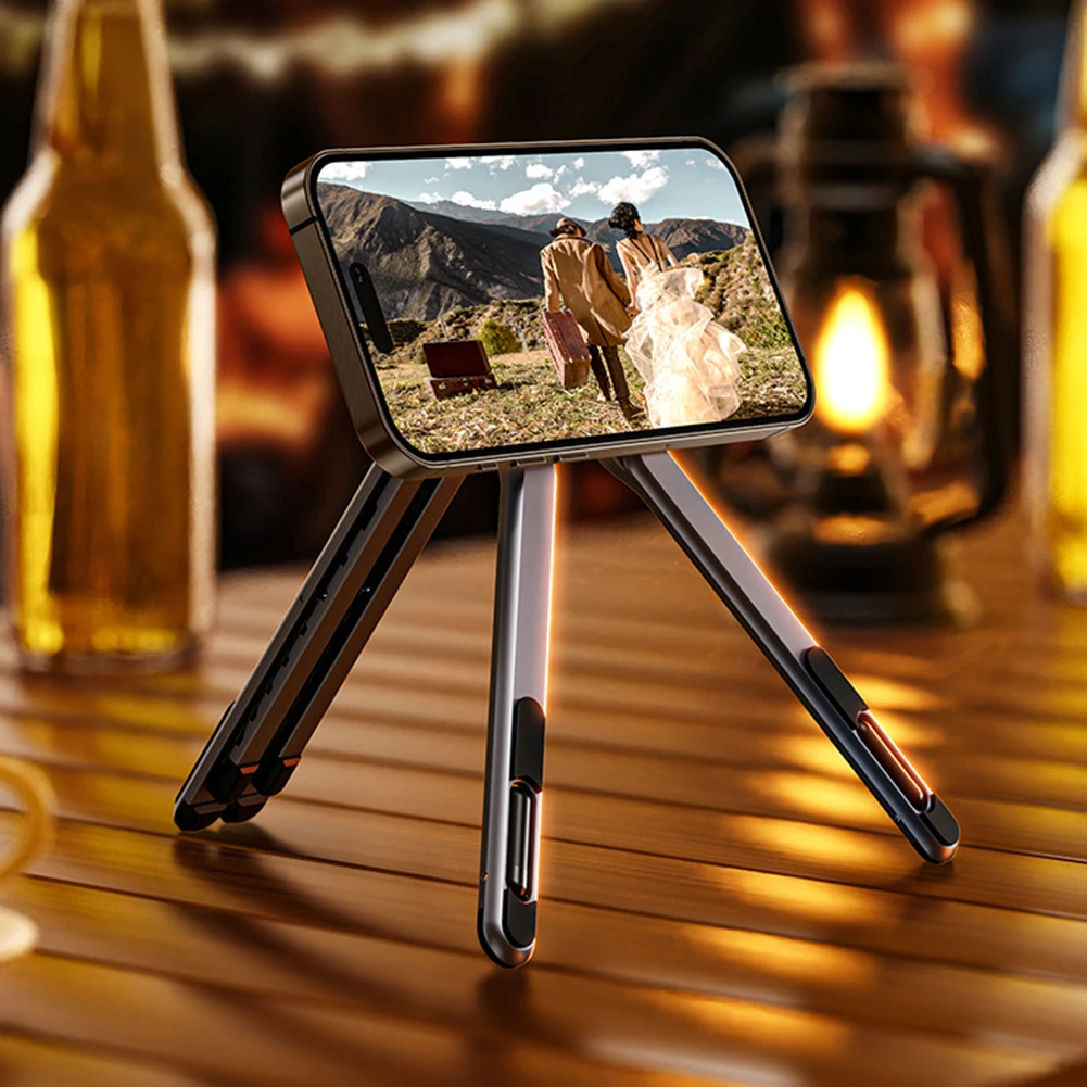 

Магнитная подставка для нескольких устройств для работы в путешествиях. Универсальная совместимость для всех устройств для удаленных работ.