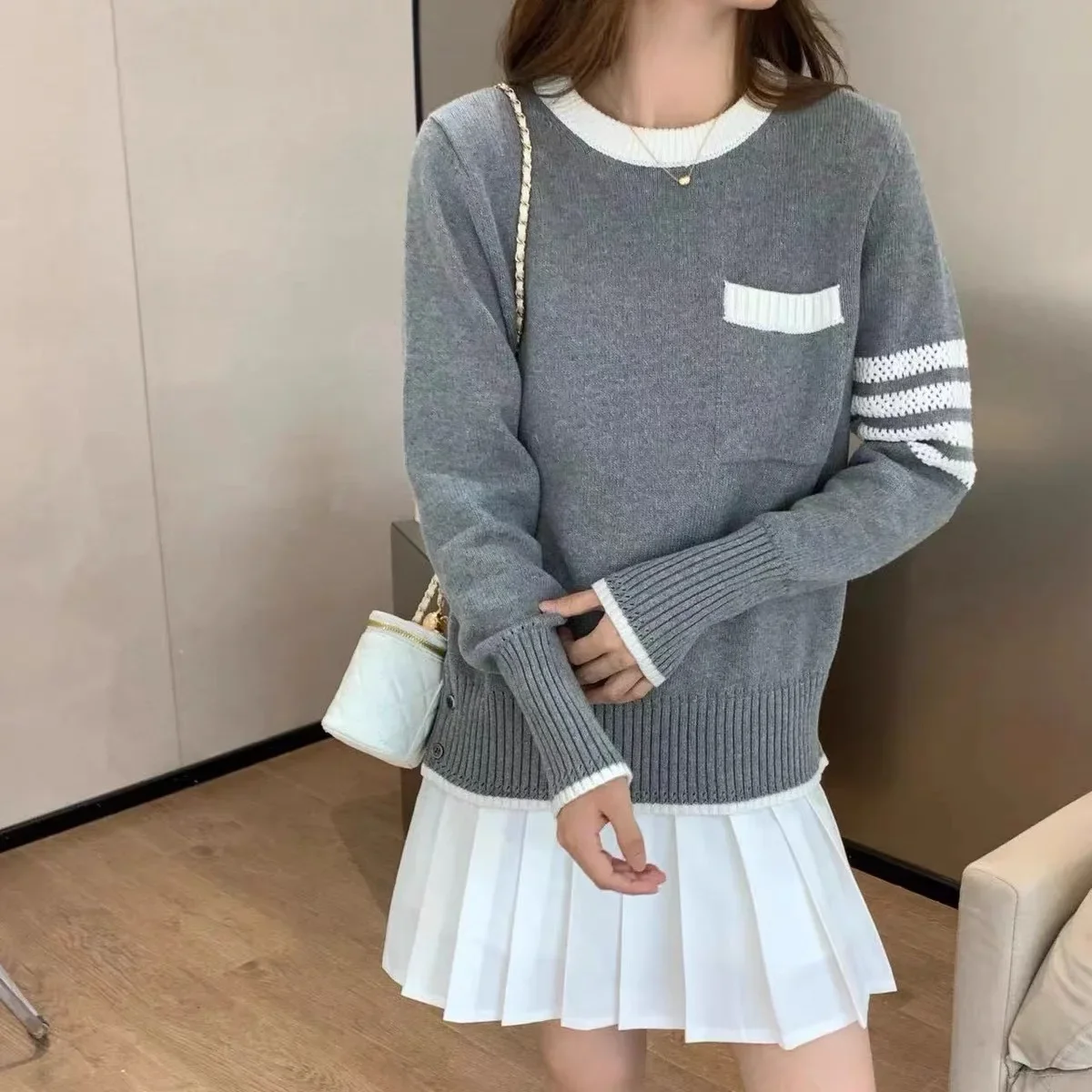 Women Clothing Knitted Solid O-neck Sweaters Autumn New Casual Loose Striped Jumper Femael Chic Pockets Knitwear Tops