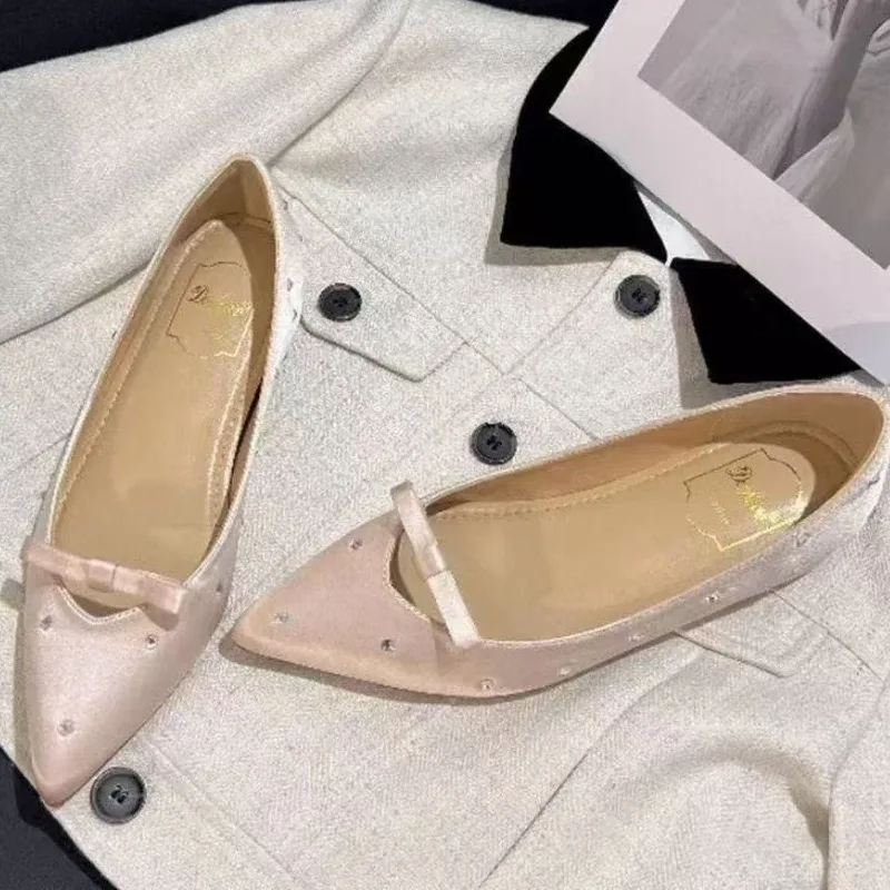 

Silk Satin Mary Jane Shoes Women's Spring 2025 New Style Internal Heightening Soft Bottom Butterfly Knot Versatile Low Cut Singl