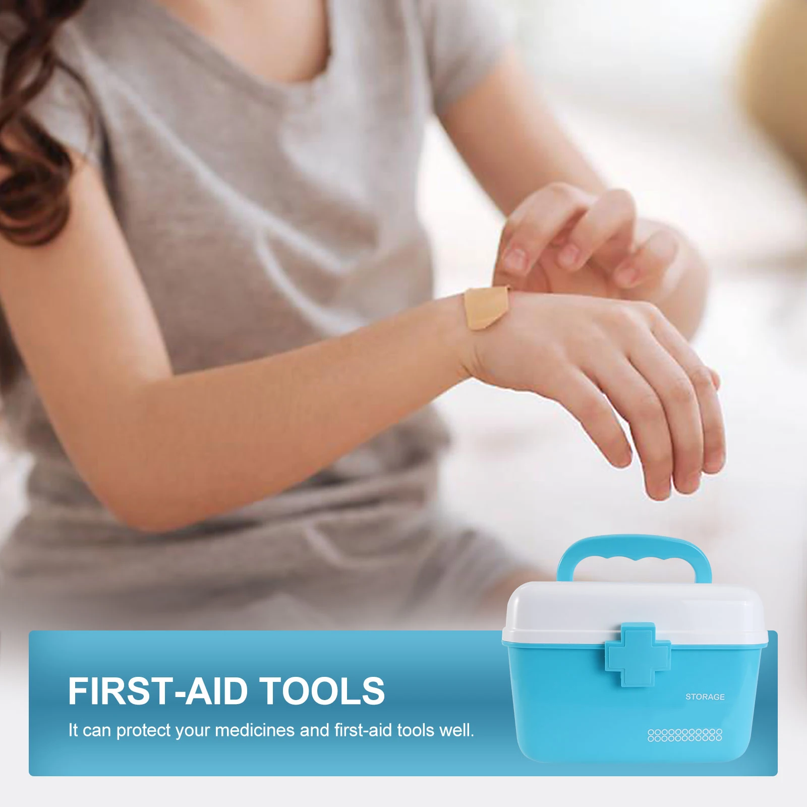 صندوق دواء محمول بطبقة مزدوجة أخضر 21 × 16.5 × 15 سم من البلاستيك المتين منظم تخزين الإسعافات الأولية للاستخدام المنزلي في الهواء الطلق