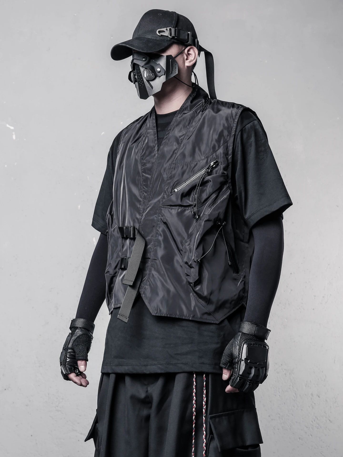 

Robe Trendy Men's Fashionable Avant-Garde Techwear Style Streetwear Workwear Multi-Bag Charging Vest Top Thin