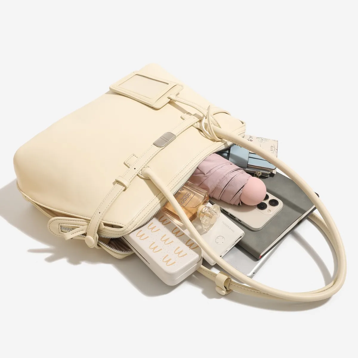 

2026 New Personality Large-capacity Cowhide Textured Tote Bag Versatile Portable Niche Commuter Fashion Shoulder Armpit Bag