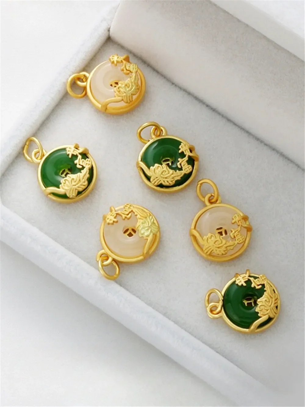 

18-каратная золотая сумка, цветной цветок, насыщенное золото, инкрустированная нефритом, безопасная пряжка, кулон, браслет «сделай сам», ожерелье, подвесные ювелирные аксессуары