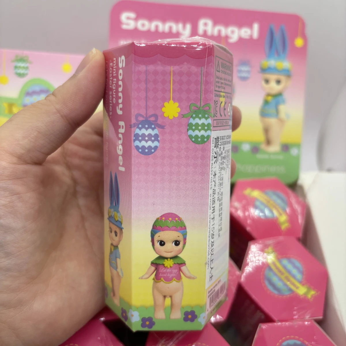 Sonny Angel Mini Figura 2016 Caja ciega de la serie Pascua El pollito amarillo con un sombrero y el conejo azul son muy lindo SAS65258