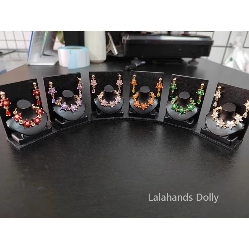 Doll Miniature Decoration Items Mini Jewelry Earring Necklace Set (including Display Rack) Model Toys, Doll Gift Accessories