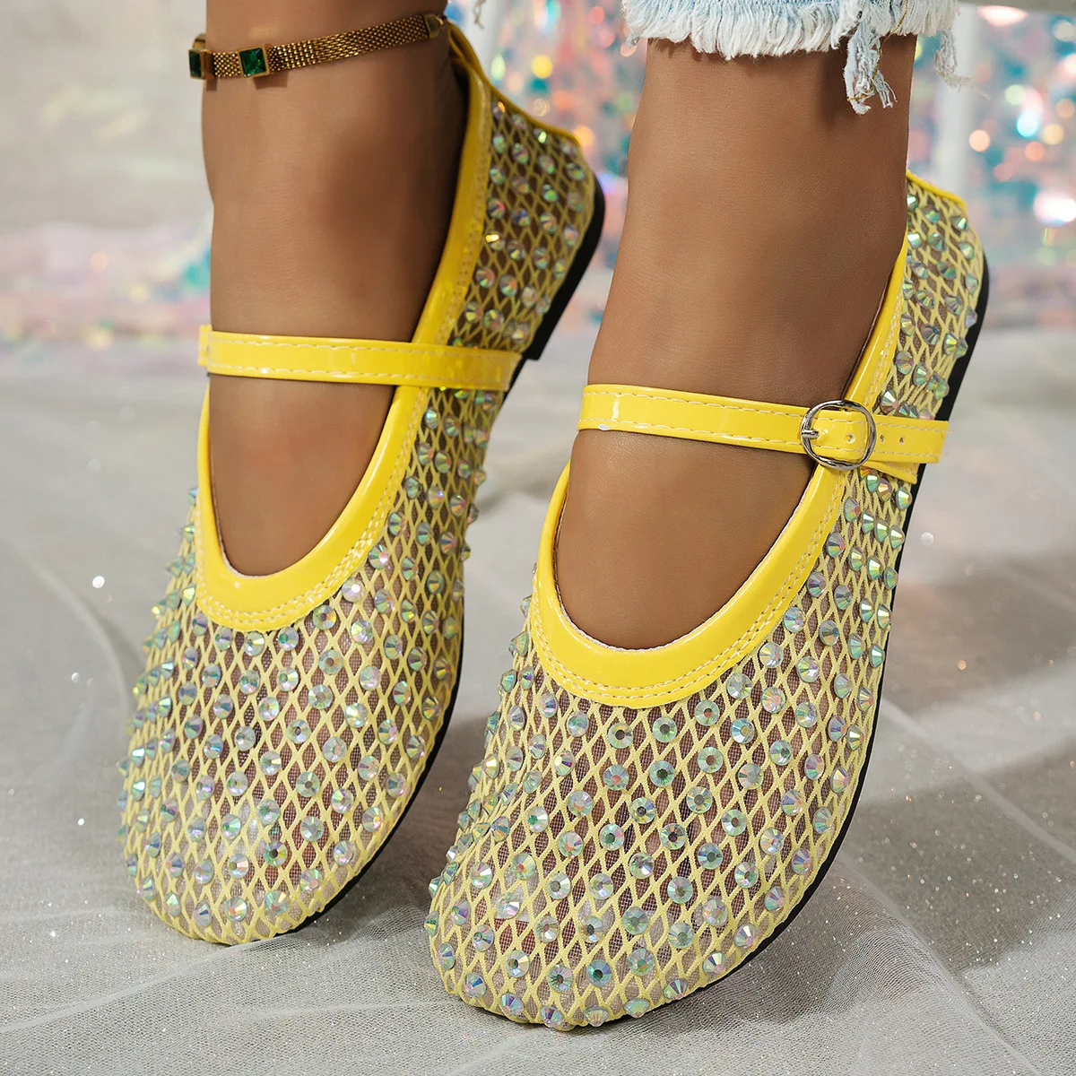 Random Free Gift Women Mesh Rhinestone Flats Breathable Fishnet Crystal One Strap Ballet Shoes Round Toe Flat Shoes Plus Size