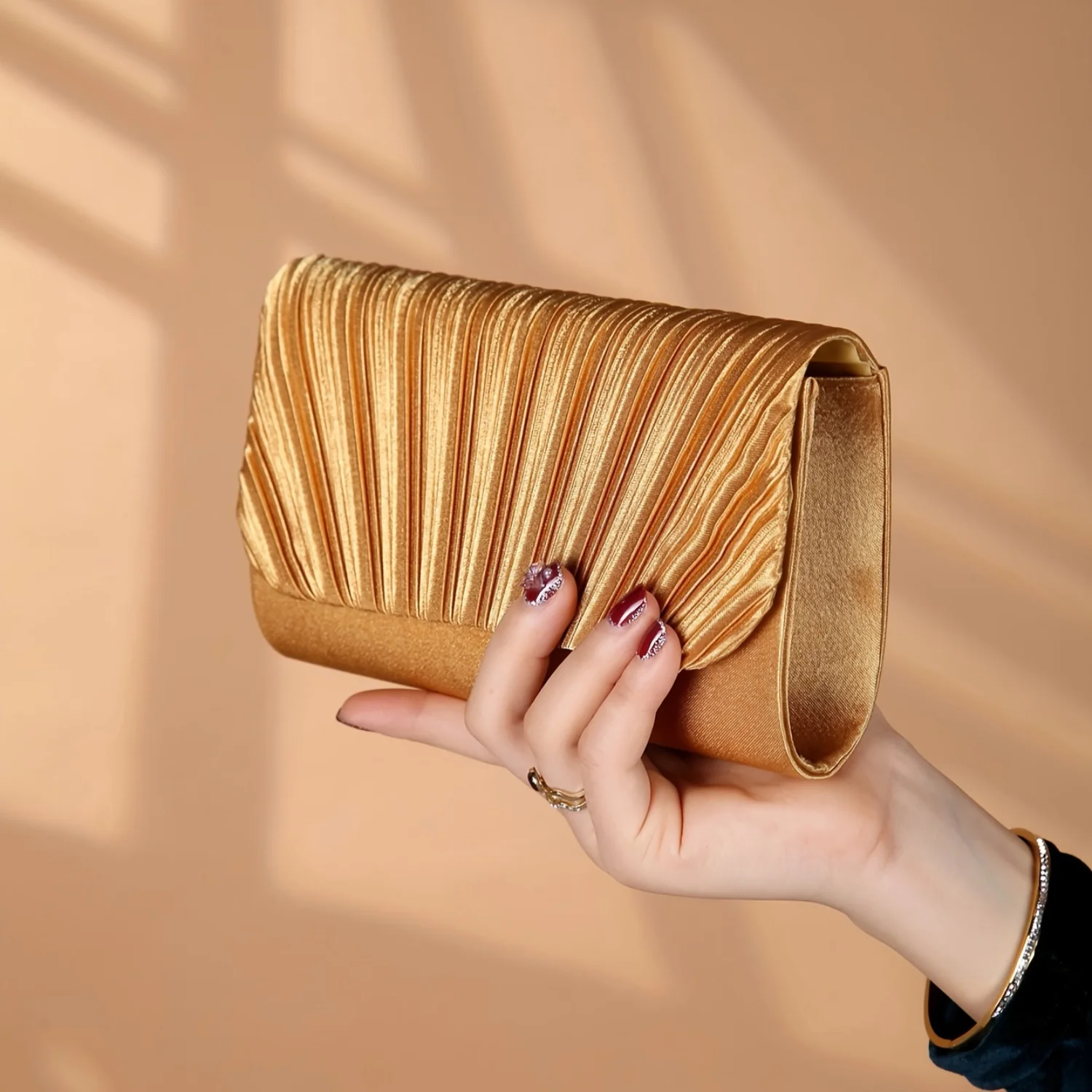 Solid Color Pleated Striped Party Clutch Bag with Chain Strap - Party/Dance Essential!