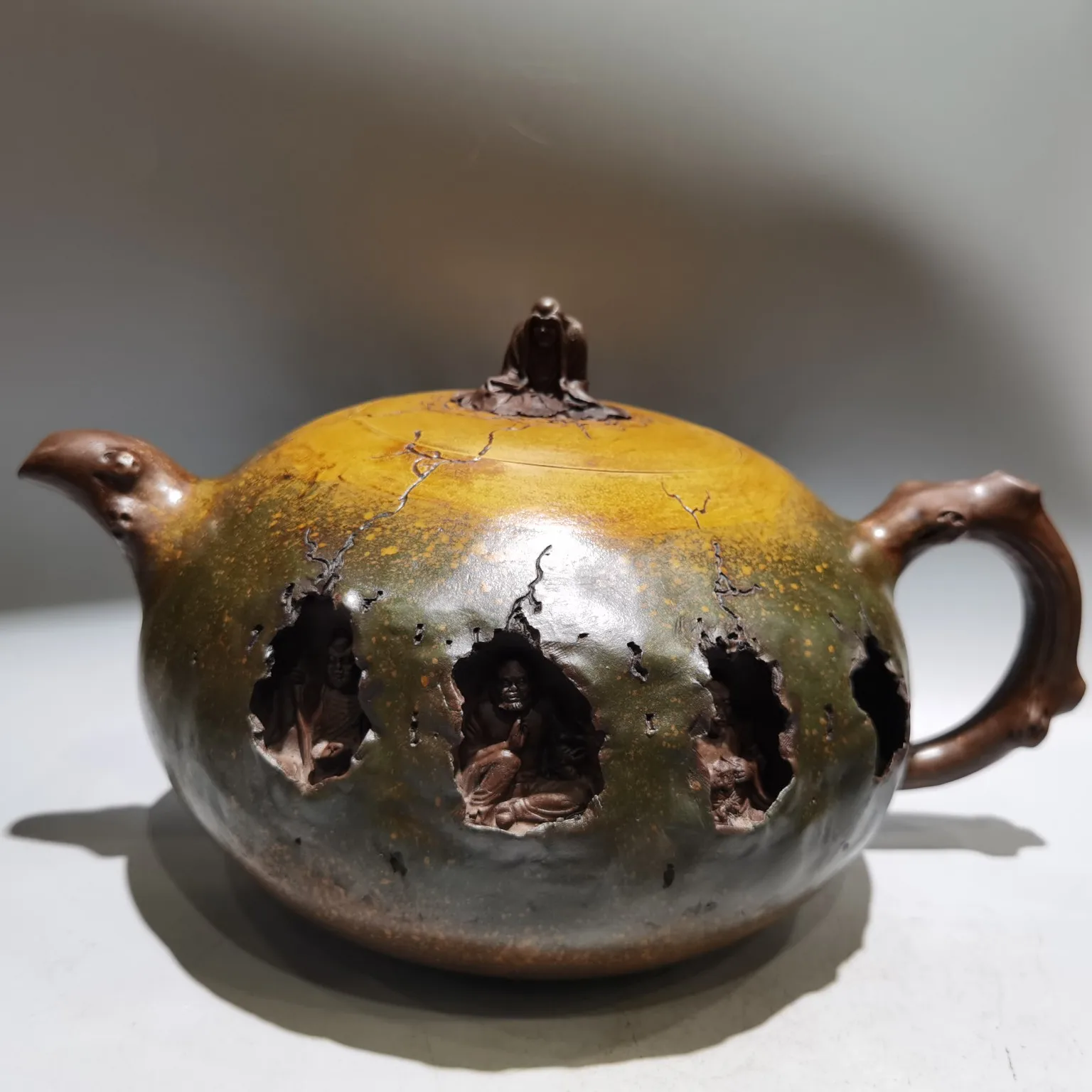 Yixing Purple Clay Pot two-color hollow-out Eighteen Arhat Buddhas Buddhist Niche  Pot set Kettle Teapot Flagon