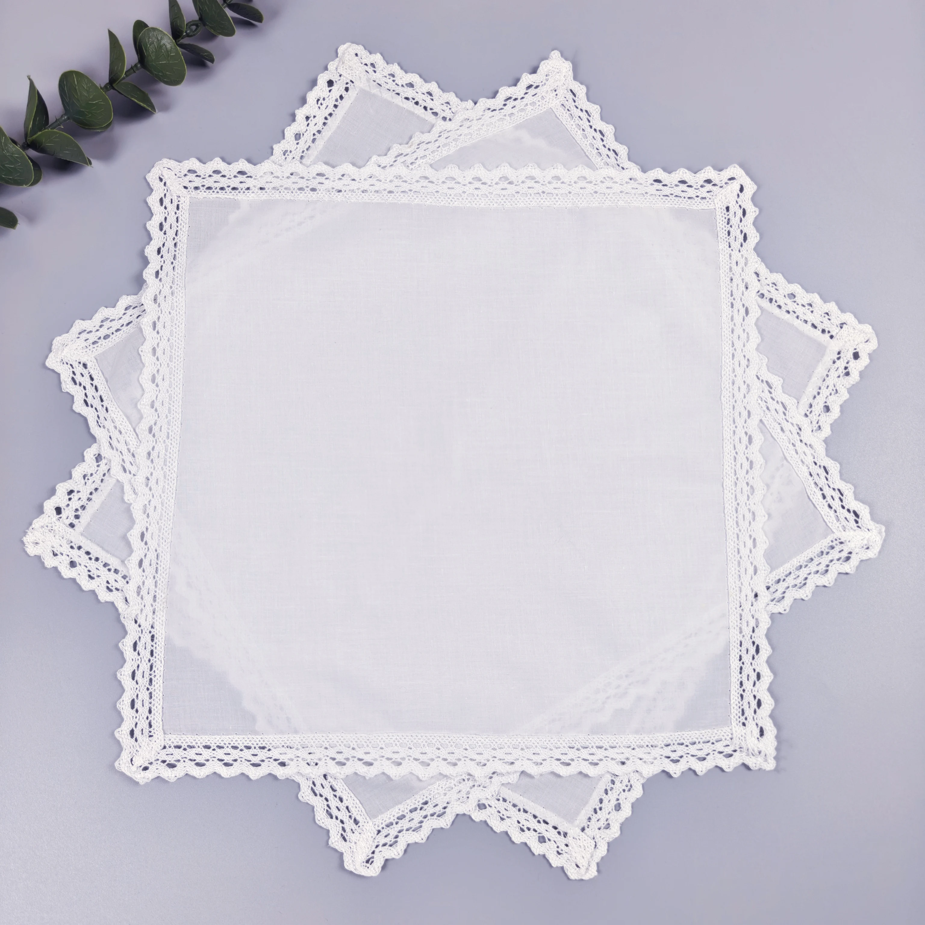 Hochzeitsaison 3PCs reine weiße Spitze reine Baumwolle glückliches Taschentuch, um Freunde zu schicken, um Mama 28cm/11 Zoll dünn zu schicken.