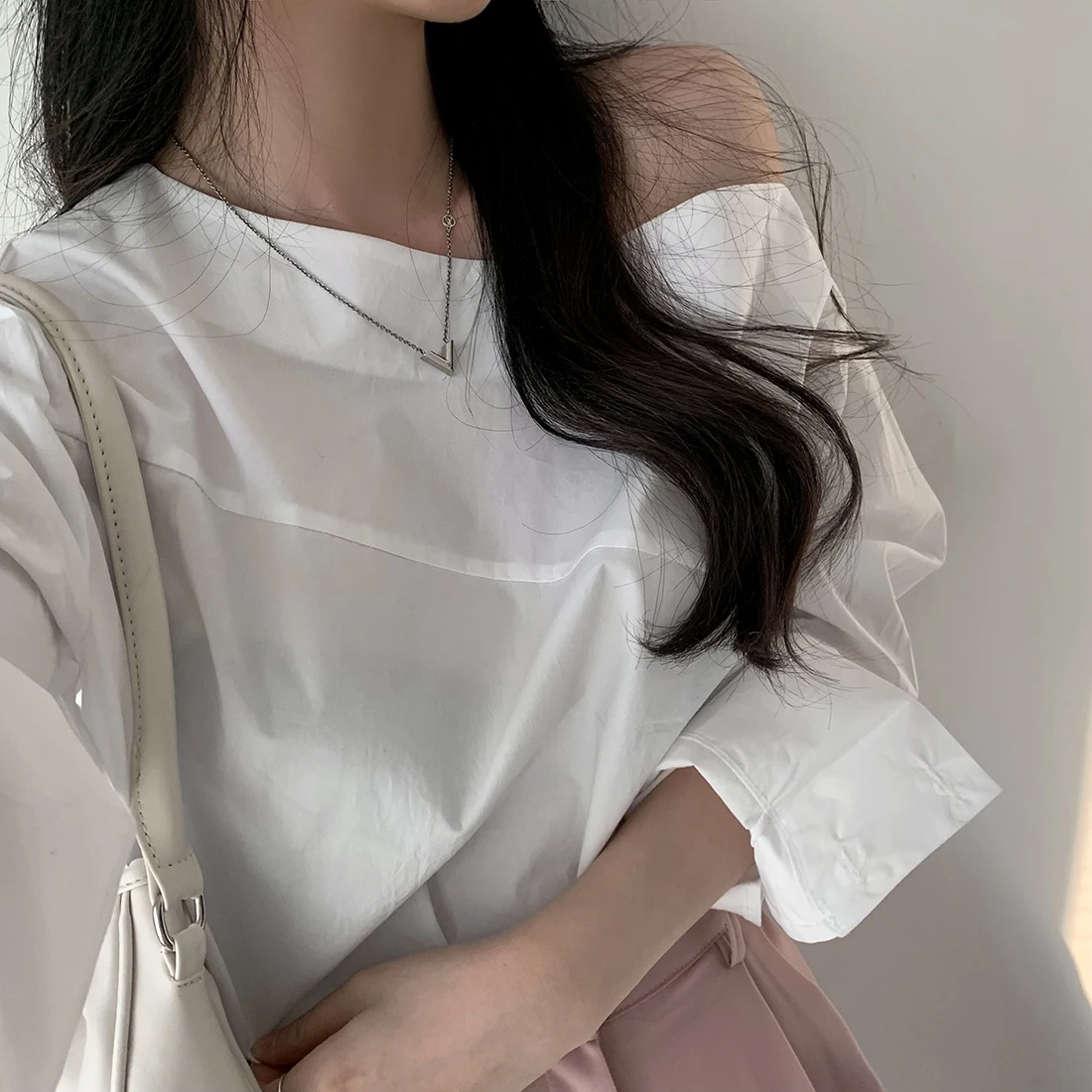 Korean Style Chic Off-Shoulder Loose Shirt All-match Versatile Lantern Long Sleeve Blouse Spring White Tops Blusas Mujer De Moda