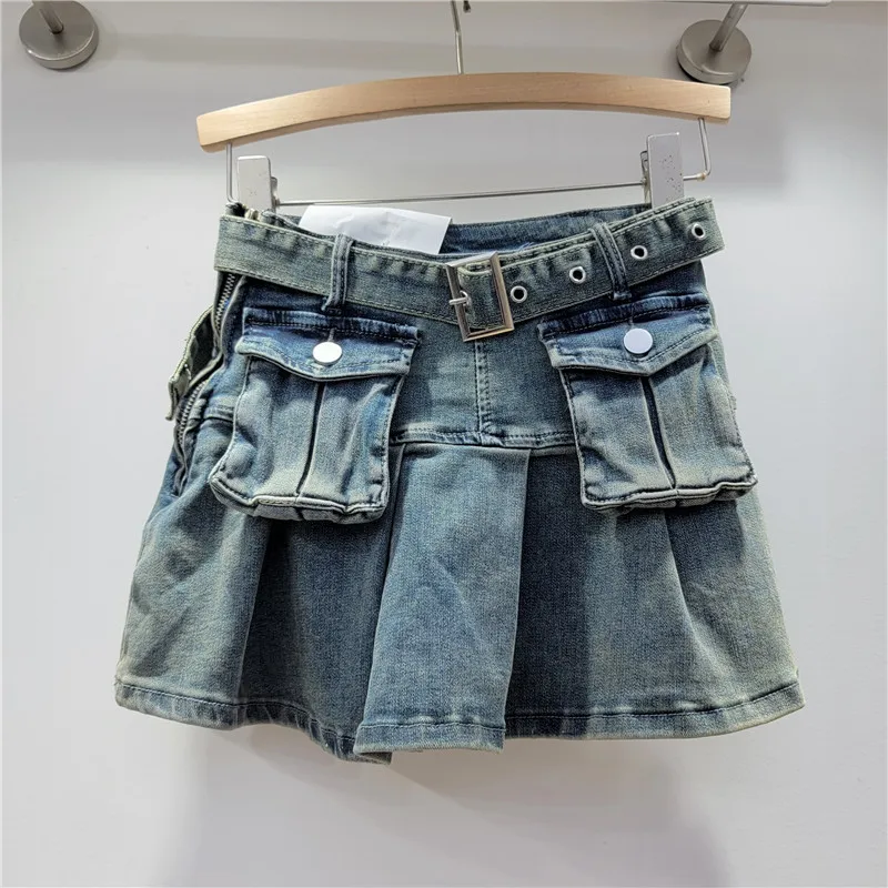 

Women Denim A-line Cargo Mini Pleated Skirts with Grommet Belt Pockets 2024 Autumn Fashion Casual Jeans Skirt Y2K Streetwear