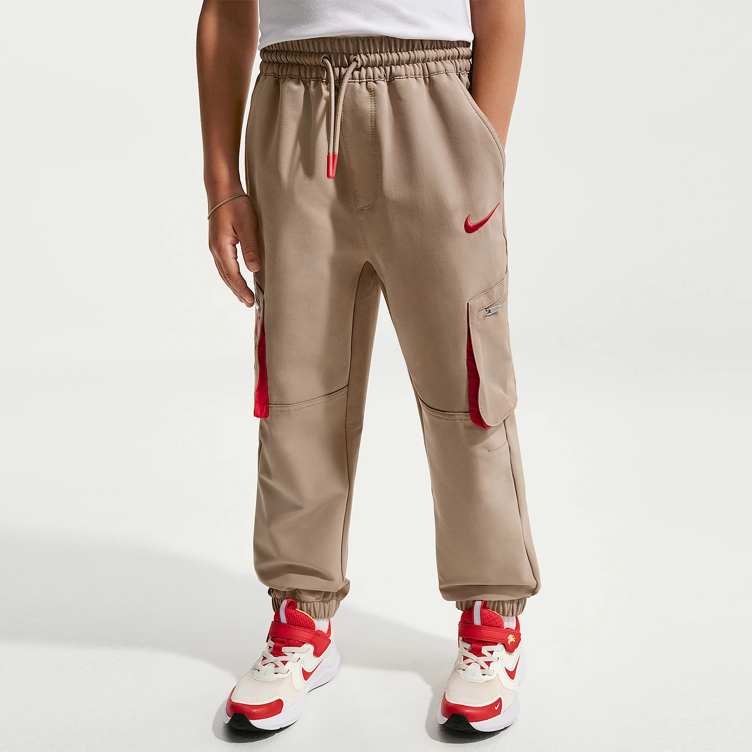 nike-genuine-sportswear-children's-leg-binding-woven-workwear-pants-iu5324-247