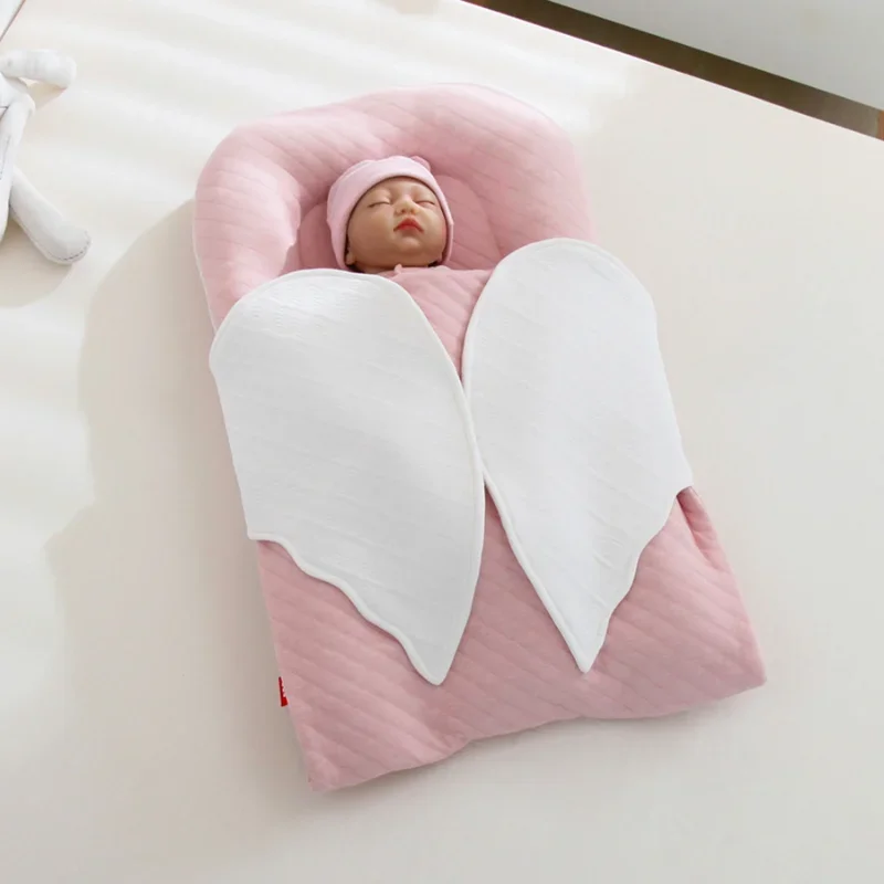 Foldable Baby Crib Angel\'s Wings Portable Wrap Blanket Enclosed Comfy Lounger For Baby Mommy\'s Hug-Like Cradle For Sweet Dreams