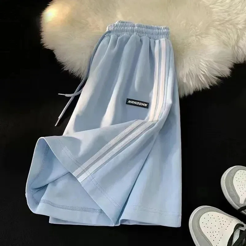 Side Striped Sweatpants Women High Waisted Loose Straight Running Shorts Summer Fashion Casual Black White Wide Leg Shorts