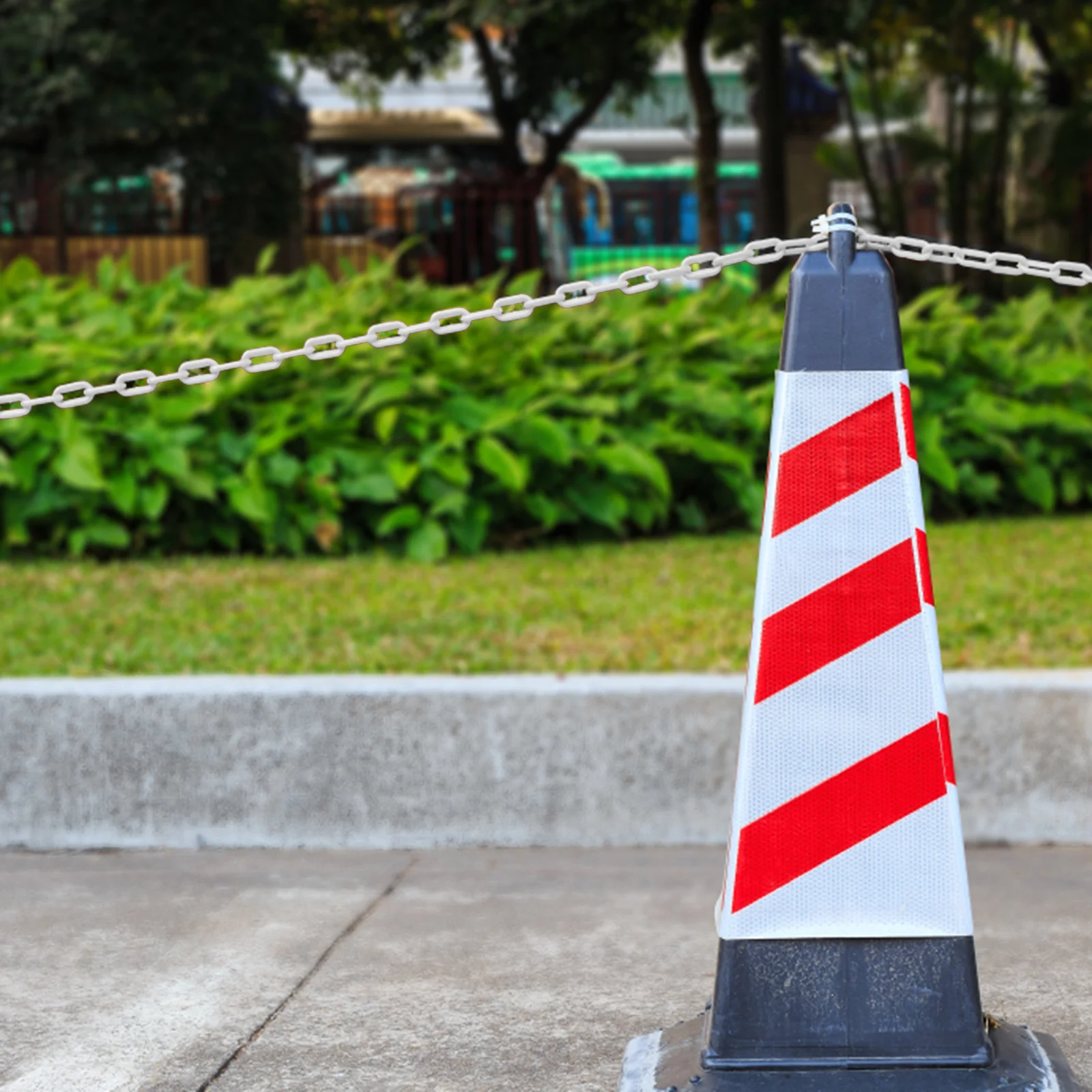 

Collapsible Warning Chain The Link Stainless Steel Clamp White Traffic Safety Barrier