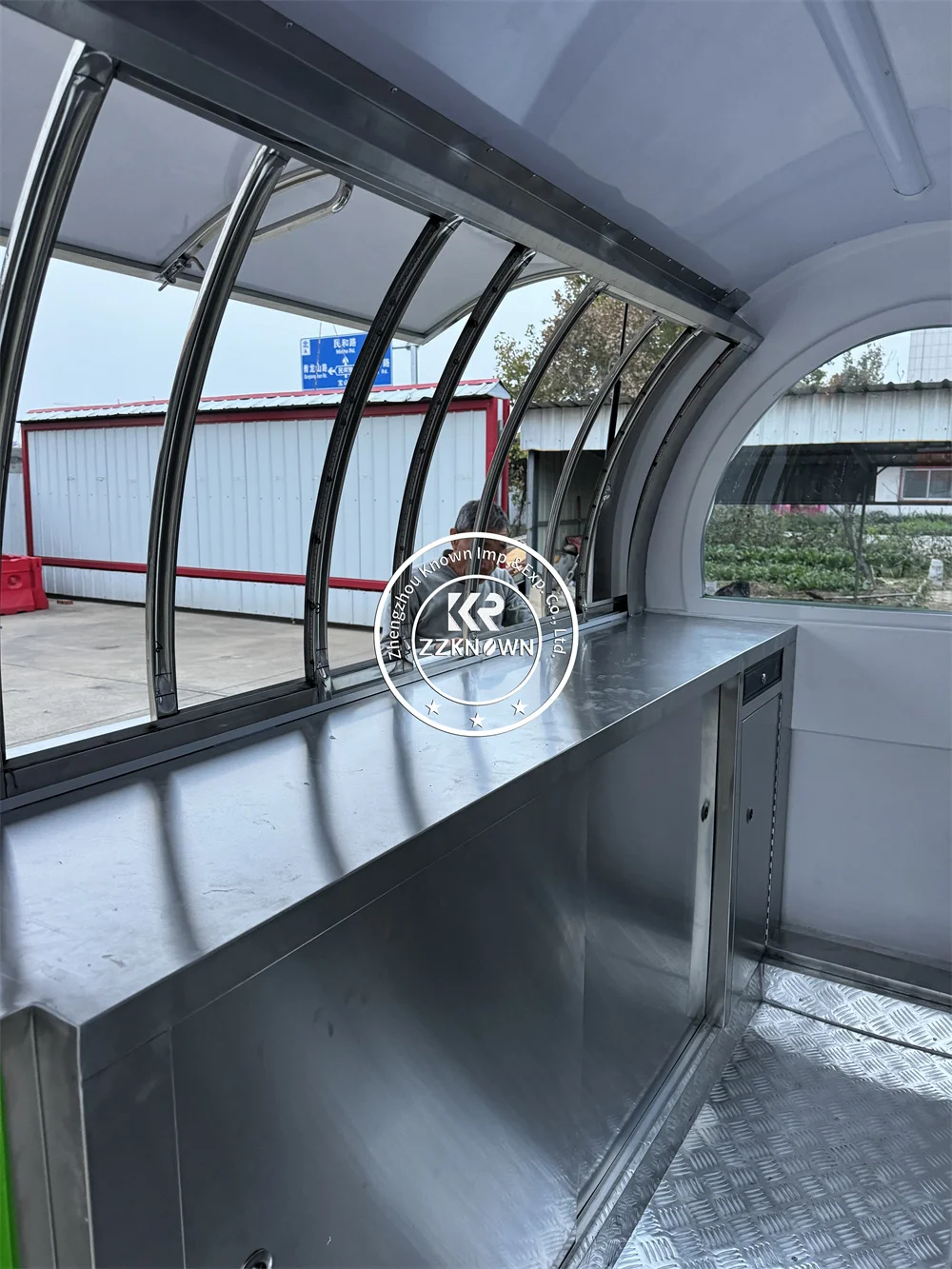 DOT CE Concessione Carrello per alimenti Cucina mobile Carrello per gelato completamente attrezzato Chiosco per snack per caffè all'aperto Rimorchio per cibo di strada