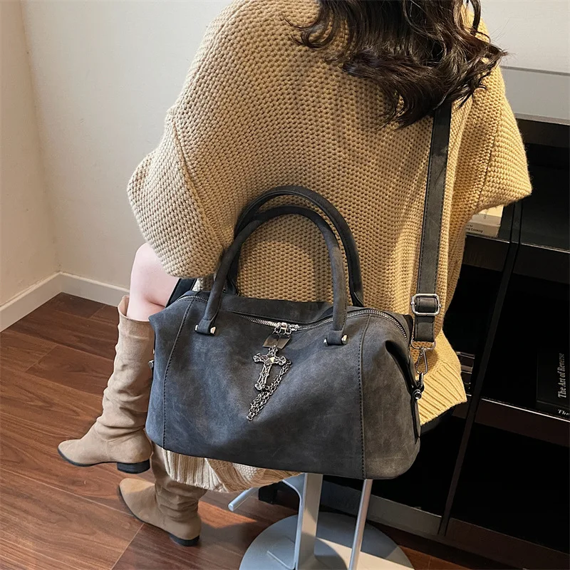 المرأة الكورية فاسق دراجة نارية برشام حقيبة 2025 الخريف الشتاء جديد واحد الكتف Crossbody حمل حقيبة موضة عادية تخفيف الاستخدام اليومي #3