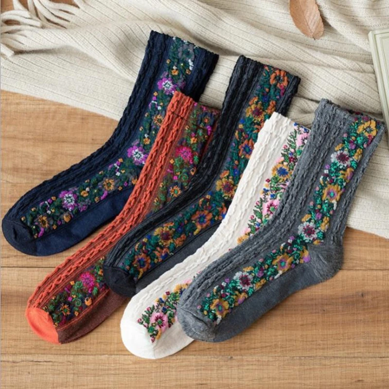 Funny Woman Socks Cute Spring And Autumn Winter Japanese Harajuku Flower Socks Fashion Retro College Style Lovely Girl Hot Sell