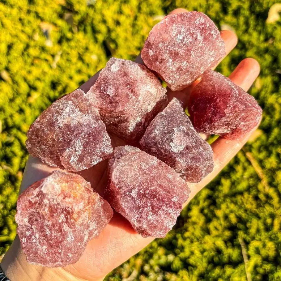 Natural Red Strawberry Crystal Quartz Raw Rough Tangling Jade Mineral Healing Crystals Reiki Specimens Collectible Home Decor