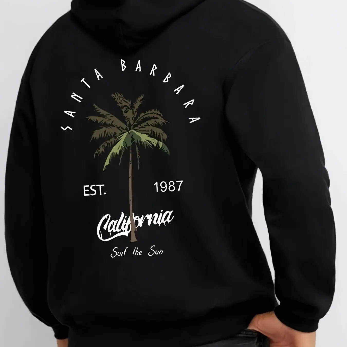The 2026 hit product - a palm leaf pattern printed hooded sweater - is soft and comfortable, suitable for both men and women