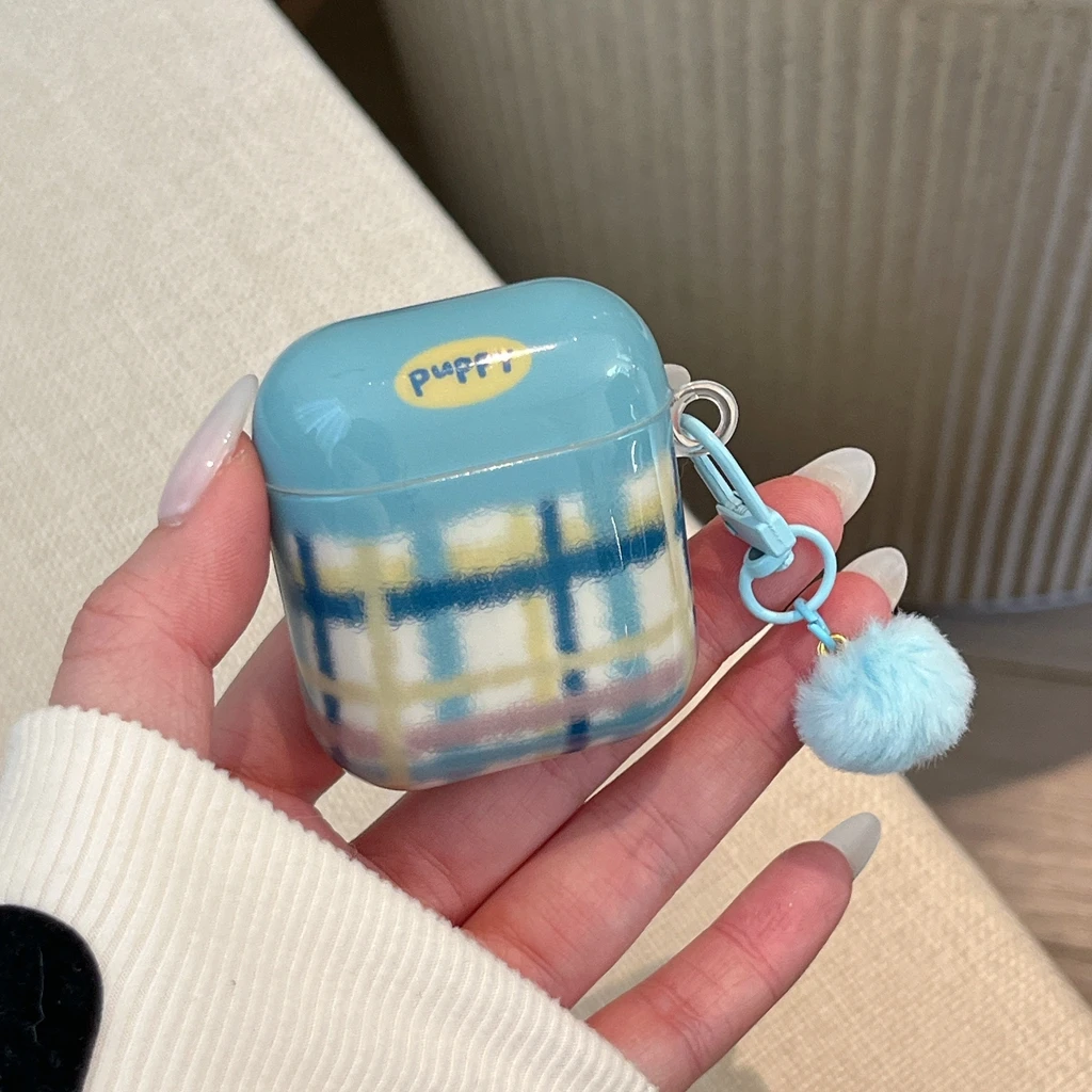 ドーパミンソリッドカラーグラフィティグリッドパターン、ぬいぐるみペンダント付き耐衝撃イヤホンカバーケース（AirPods 1、2、3、4、Pro、Pro 2、Pro 3対応）