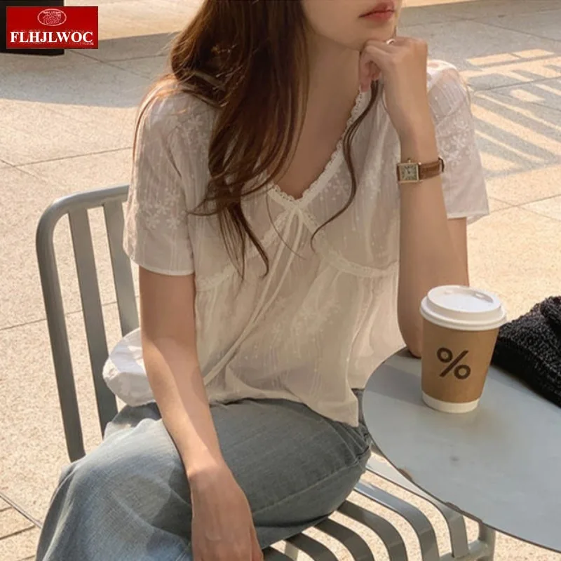 Bonito mistura de algodão topos curto chique coreia bonito boneca camisa design 2025 mulher verão babados casual gravata borboleta camisa de renda branca blusa