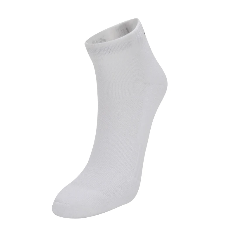 

Under Armour Men's and Women's Sports Short Socks, Running Training Socks, Breathable and Comfortable Casual Socks, Three Pairs Pack 1386312-100