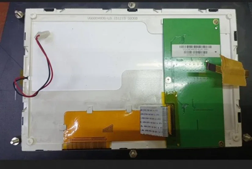 NEW VGG804806-6UFLWH FOR 800*480 With the touch LCD panel in stock