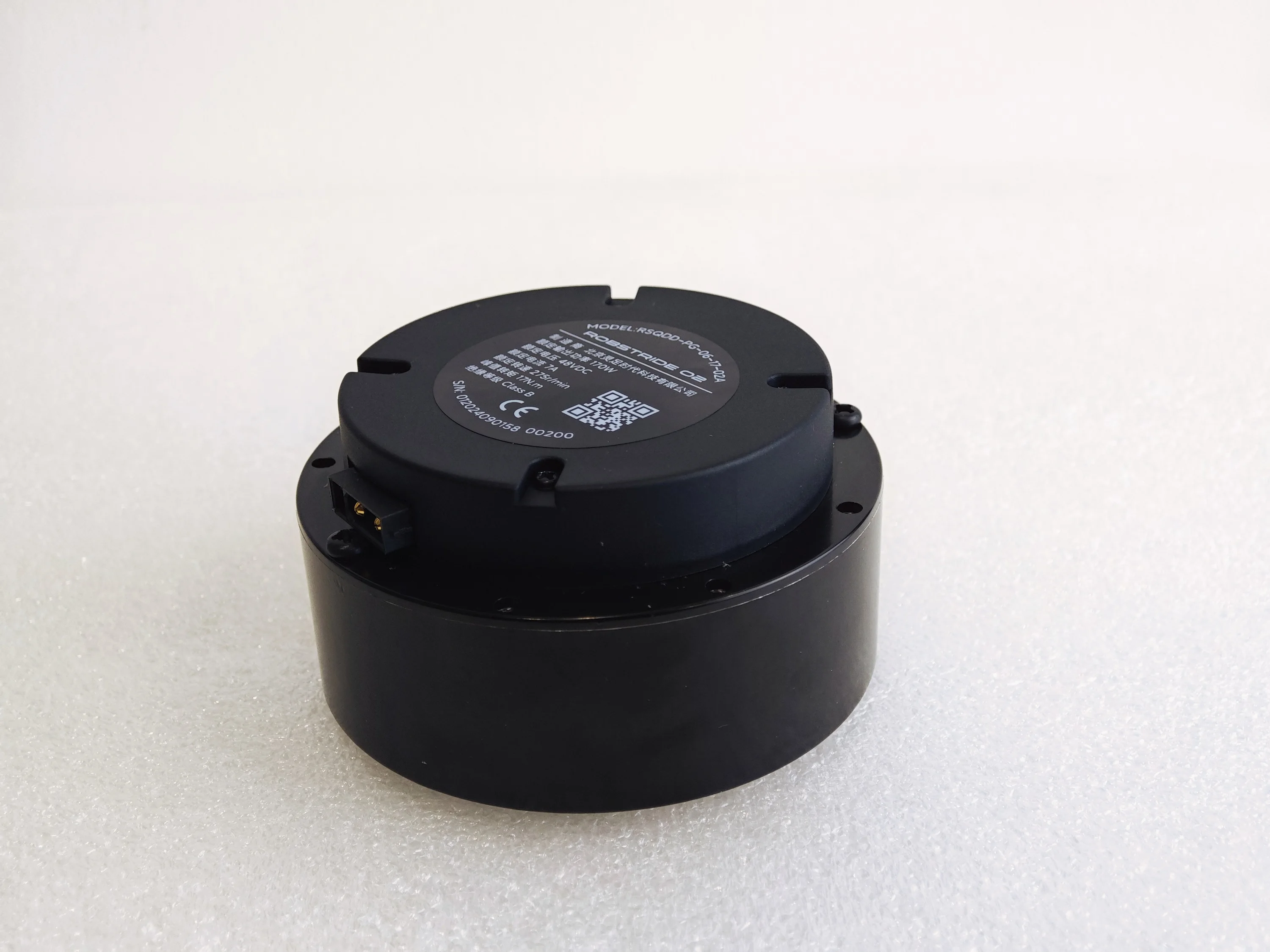 ROBSTRIDE02:QDD 17N.m integrated joint motor module  dual encoders