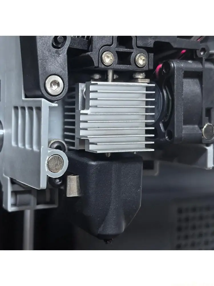 

Устройство контроля температуры для охлаждения экструдера принтера AD5X 3D продлевает срок службы