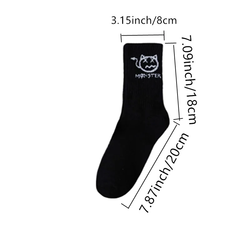 10 pairs of men's sports socks, casual, breathable, and versatile. Ghost face graffiti personalized socks