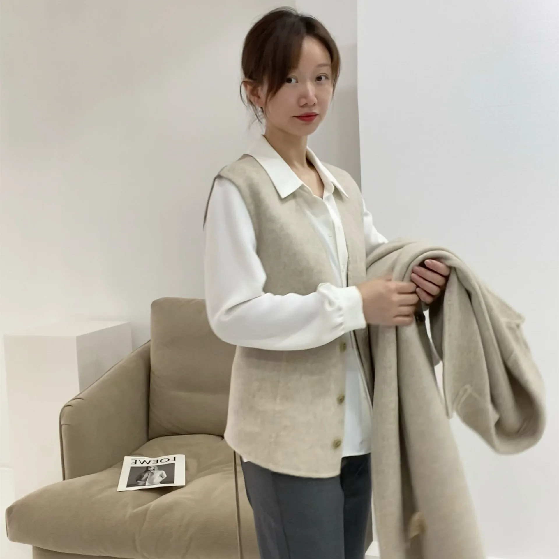 Double Sided Cashmere Sweater For Women. Camel Long Double Breasted Suit With Woolen Jacket, Including A Two-Piece Vest Set