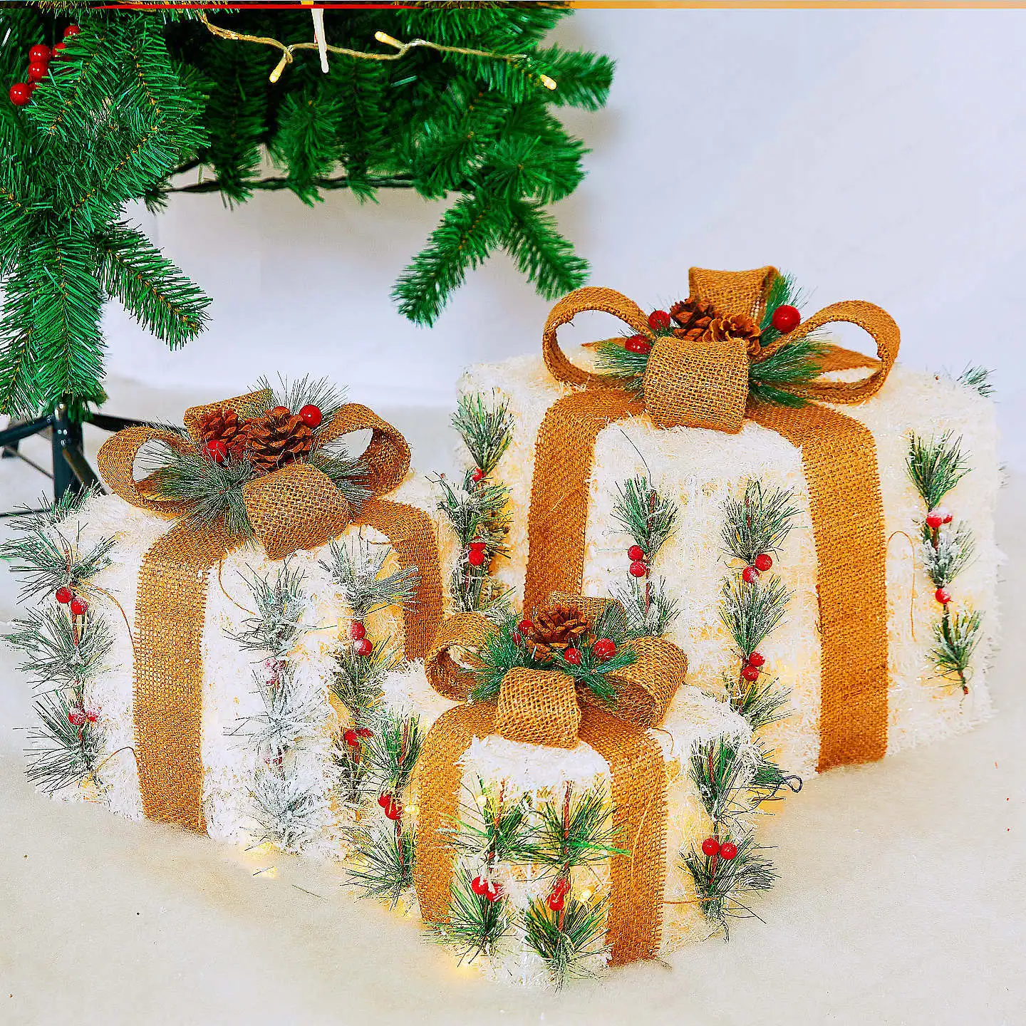 Christmas decorations Christmas tree stack head luminous wrought iron three-piece shopping mall hotel window ornament gift box