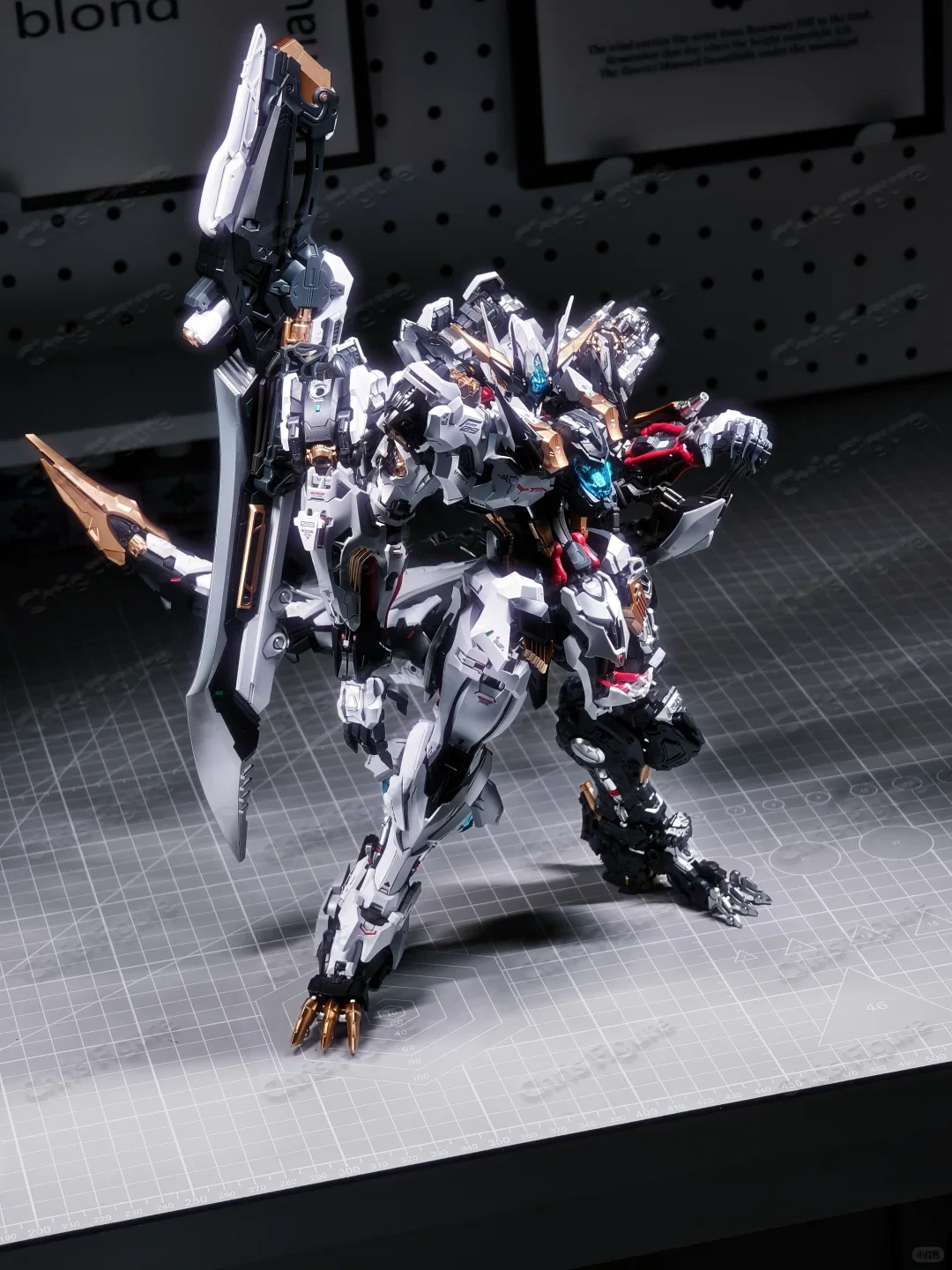 Nuevo y Popular In Era+ Rmd 1/72 Fenrir Infinite Dimensions Wolf King Barbatos, Kit de Modelo de Plástico para Armar con Esqueleto de Aleación, Juguete, Regalo de Navidad