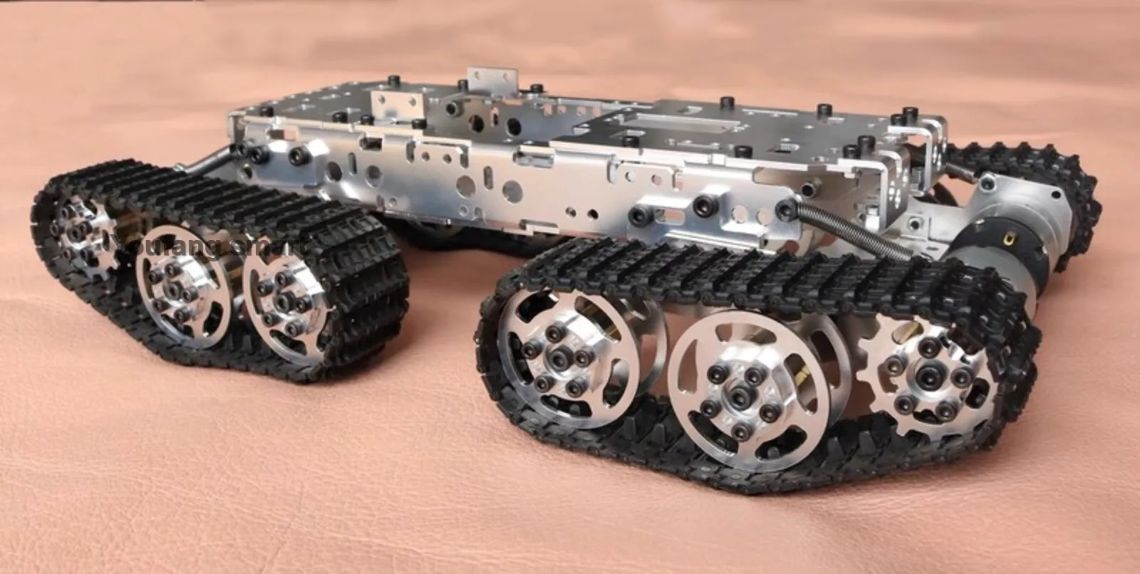 New Robot Tank Chassis Shock Absorption Caterpillar Crawler Car with DC Motor Overcoming Obstacles Drift Car DIY STEM Toy Parts