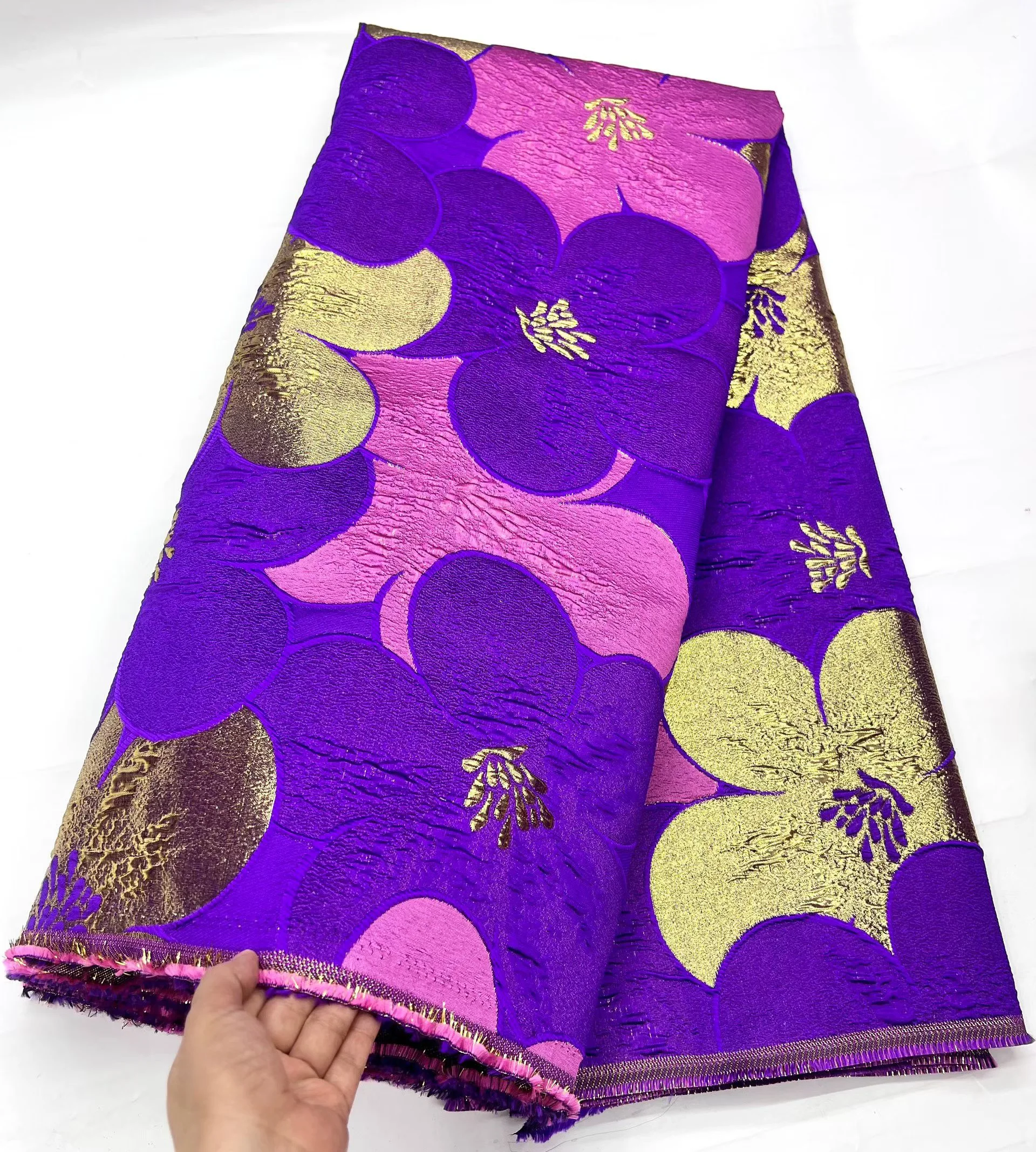 

Latest Nigerian Jacquard Damask African Brocade Tulle Lace Fabric 2025 New French Women Gilded Lace for Party Dress Sew