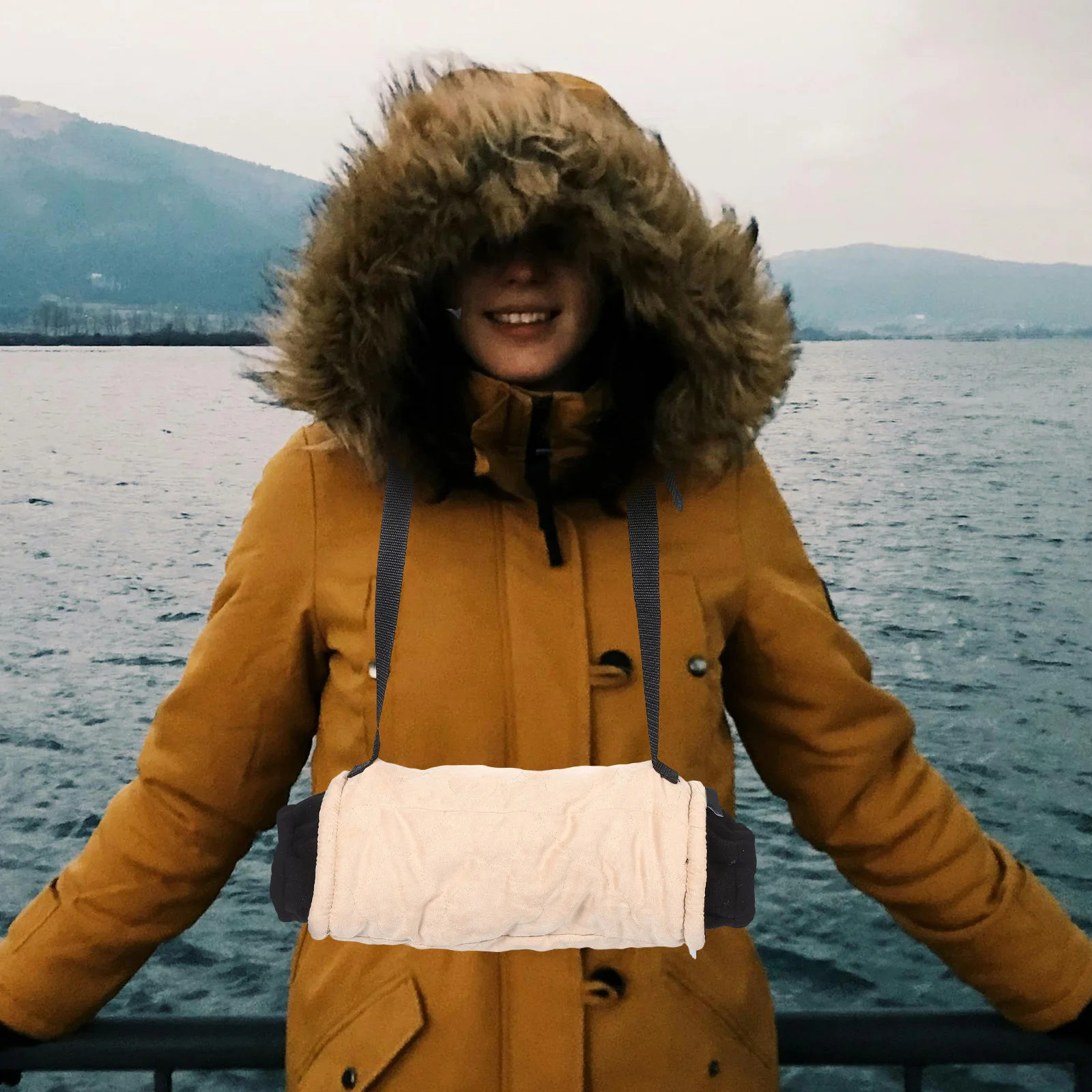 

Elegant Winter Hand Muff in Cloth Material Warm Hands Muff for Women Daily Commute Wedding Party Stylish Accessory