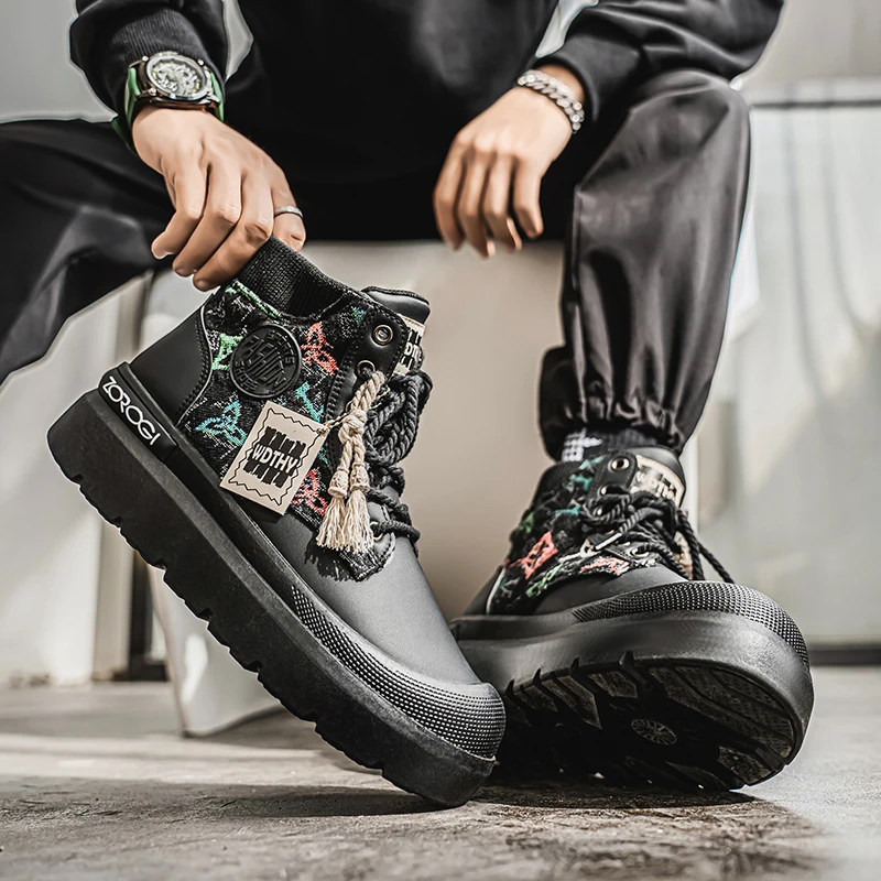 Sepatu Boots Pria 2025 Hiking Desain Retro Outdoor Pria Sepatu Kasual Pria High Tops Hiking Print Sneakers Bota Motociclista