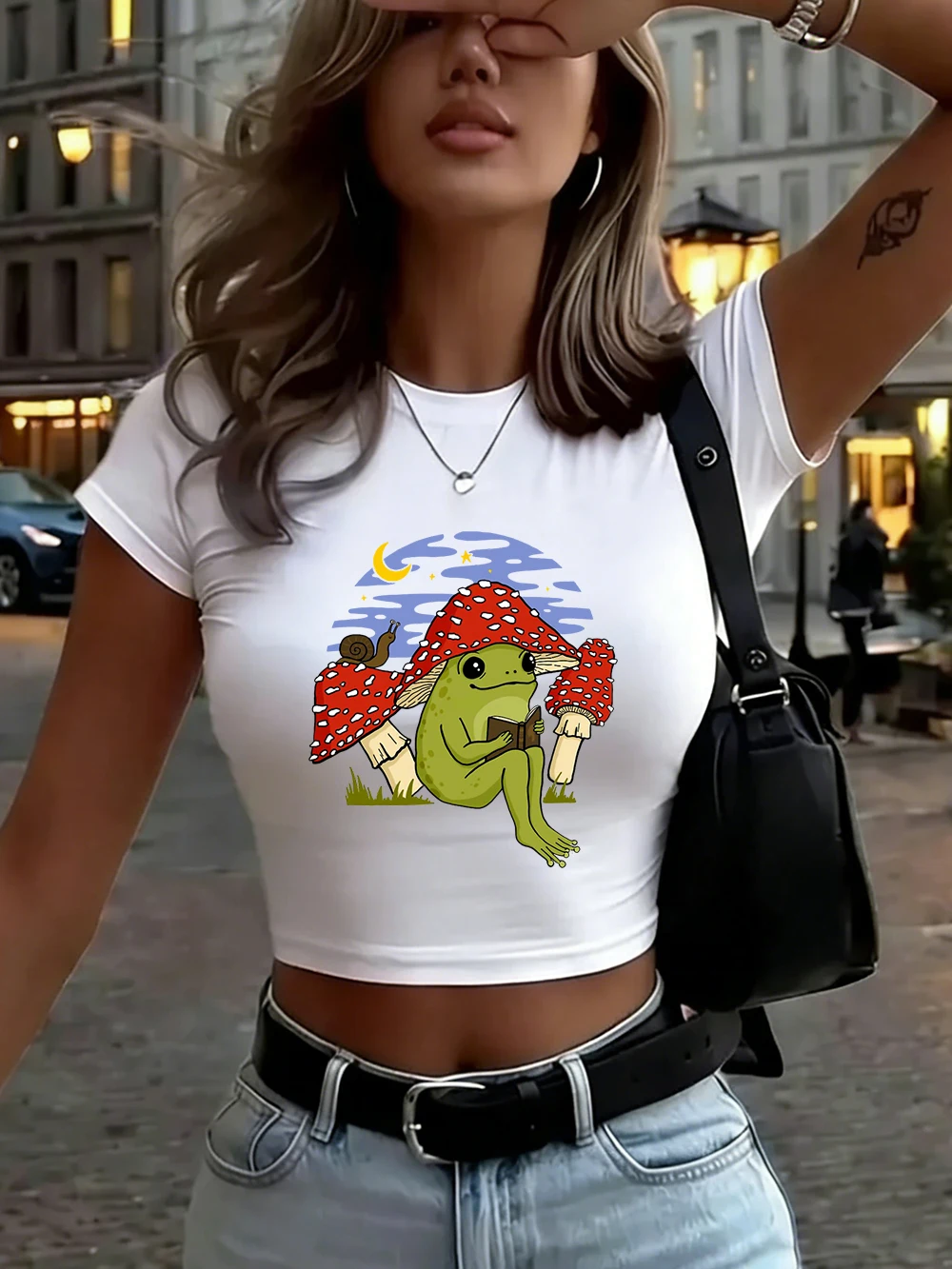 Crop-Tops für Damen mit Frosch- und Pilz-Prints, Sommer, eng anliegend, O-Ausschnitt, weiche T-Shirts mit kurzen Ärmeln, bequeme, hochelastische Kleidung