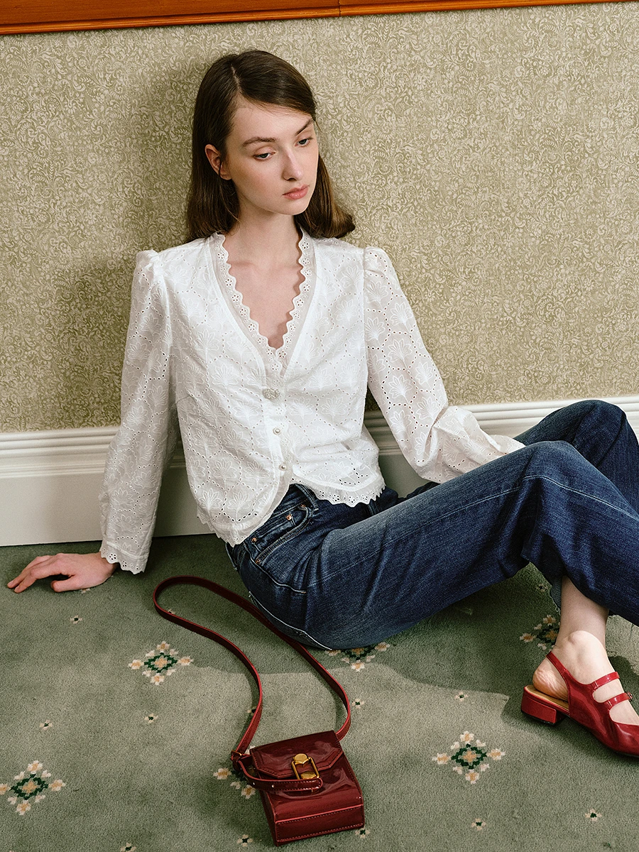 

OLrain французские женские кружевные рубашки, осень 2022, элегантная однотонная блузка с v-образным вырезом и длинными рукавами, женская одежда с вышивкой M57QX000158