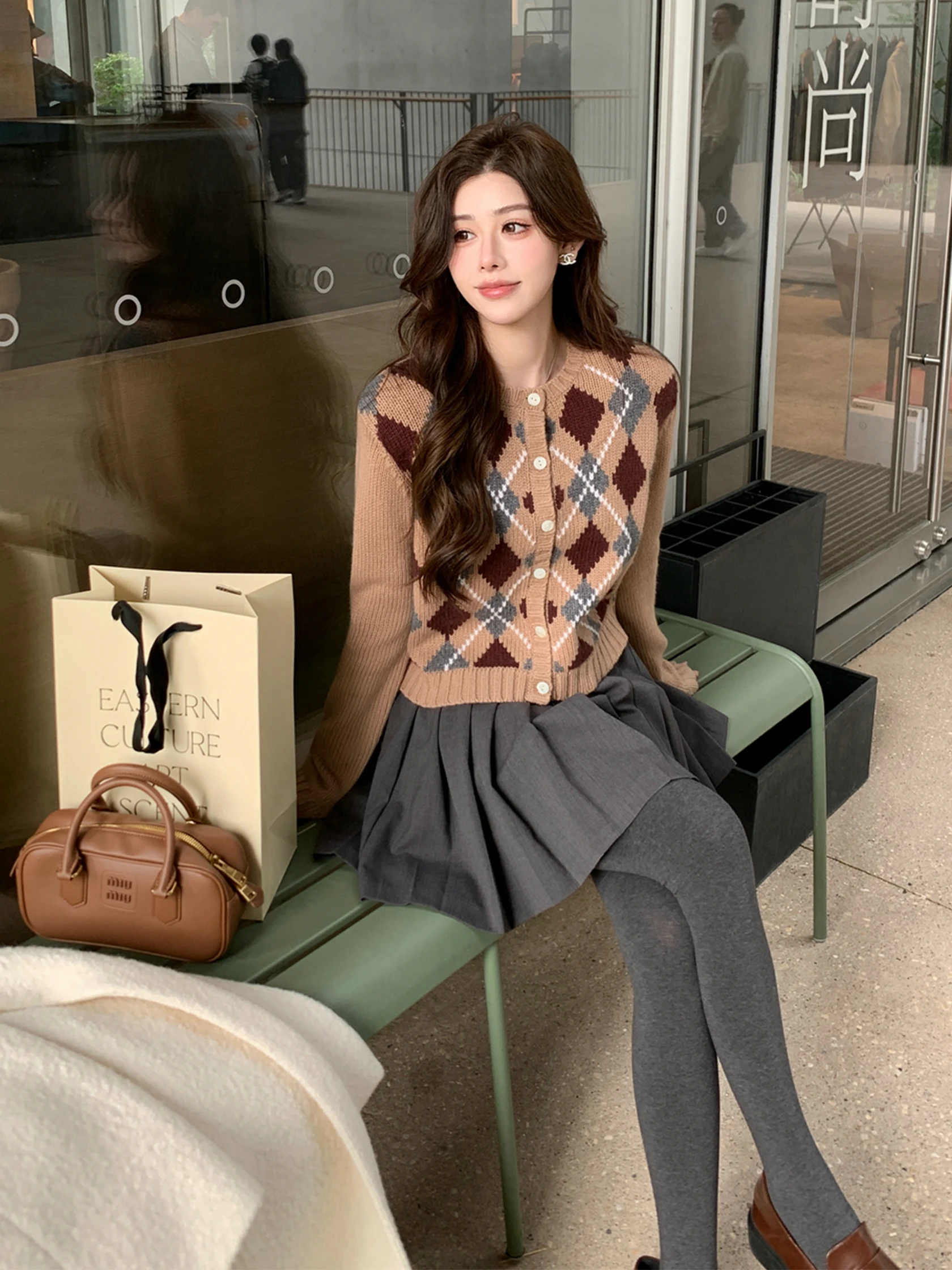 

ORG Geometric Brown College Miu Retro Diamond id ort Knitted Woolen Women's Cardigan 2025 New Sle Warm Long Sve roun...