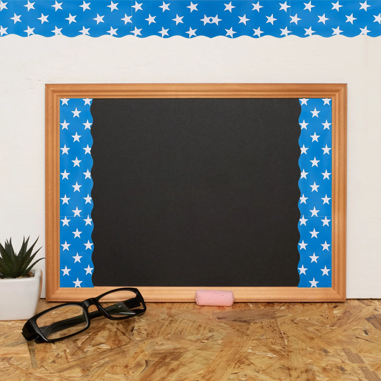 

Bulletin Board Borders Star Pattern 6cmx33ft Self-Adhesive Wall Stickers Versatile Decoration Ideal for School Office Home