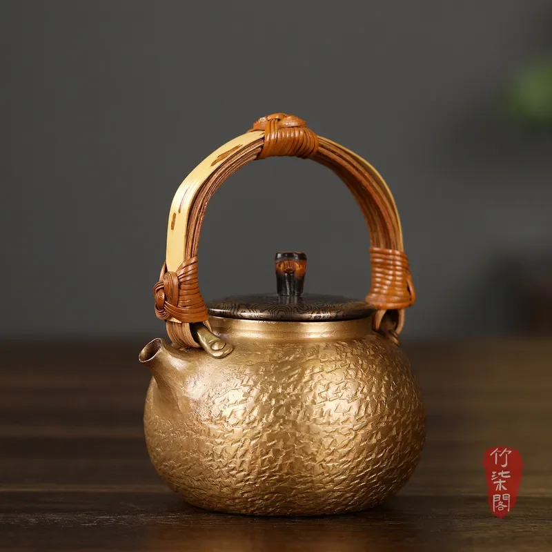 Handmade Hammered Copper Teapot with Bamboo Handle Traditional Xishi Style Kung Fu Tea Set for Home Brewing Pure Red Copper