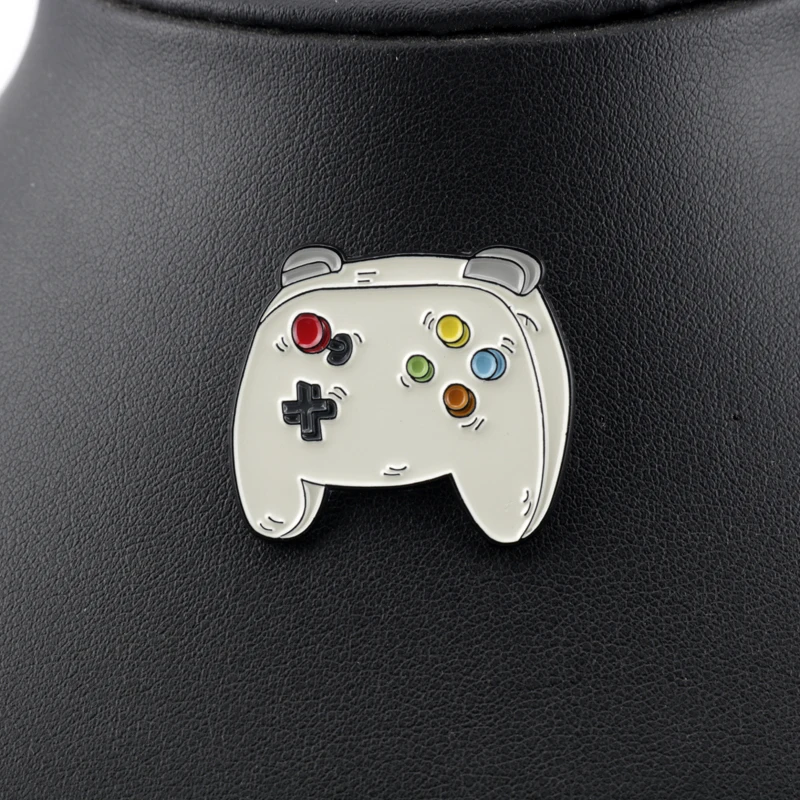 Pinos de Broche Mestre Slot Vintage, Joystick de Jogo de Desenhos Animados, Forma de Console Gamepad, Emblema Esmaltado, Alfinete de Lapela, Jóias